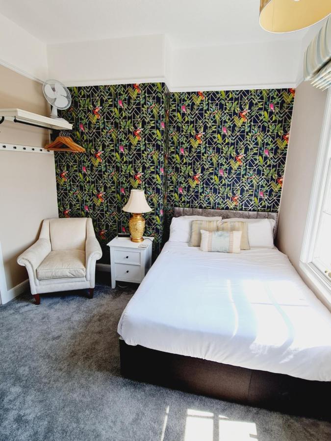 Beaufort Lodge - Central Location & Free Parking Taunton Ngoại thất bức ảnh