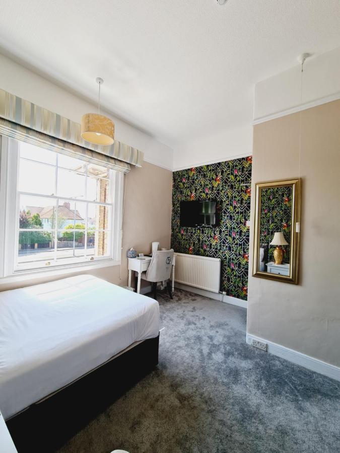Beaufort Lodge - Central Location & Free Parking Taunton Ngoại thất bức ảnh