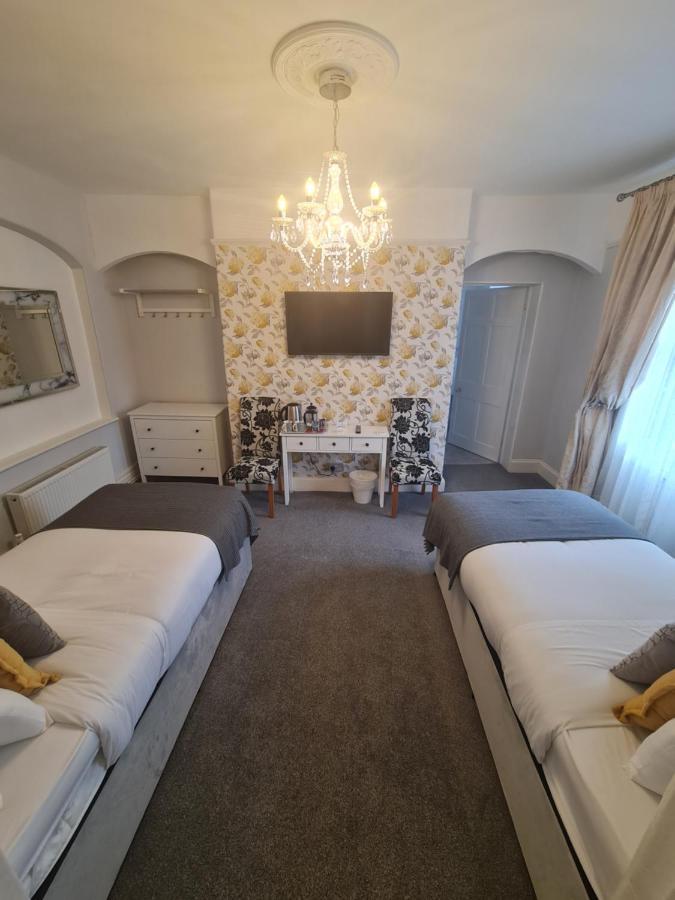 Beaufort Lodge - Central Location & Free Parking Taunton Ngoại thất bức ảnh