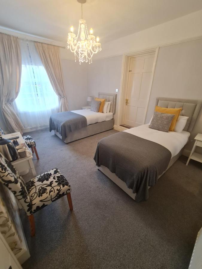 Beaufort Lodge - Central Location & Free Parking Taunton Ngoại thất bức ảnh