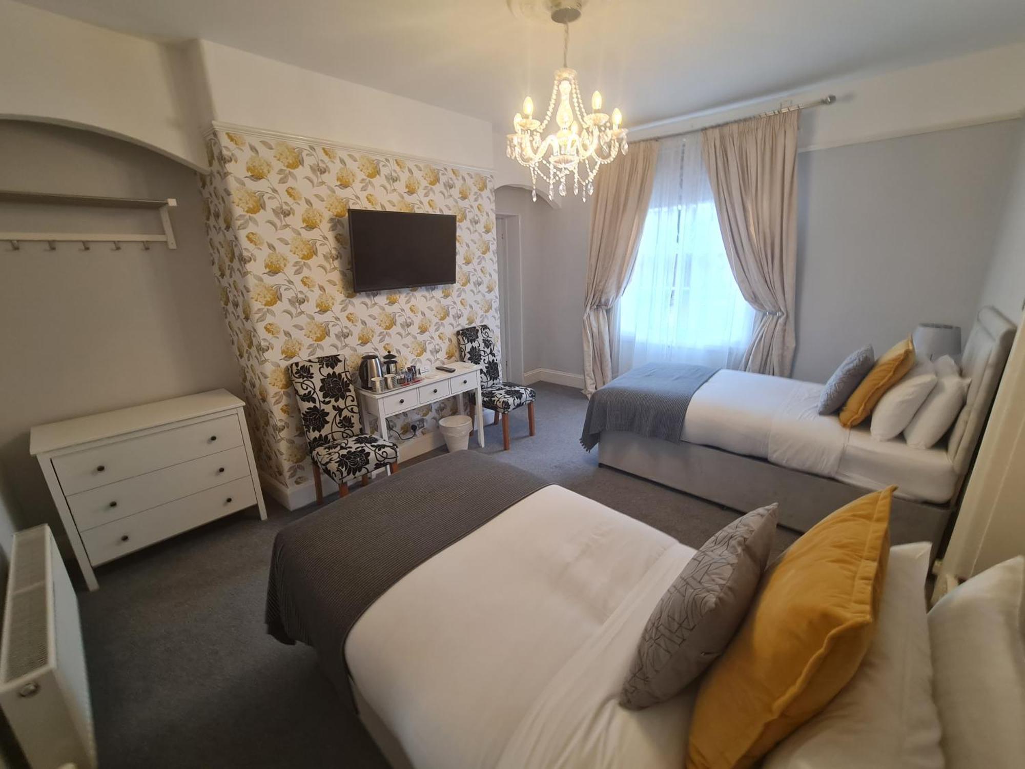 Beaufort Lodge - Central Location & Free Parking Taunton Ngoại thất bức ảnh